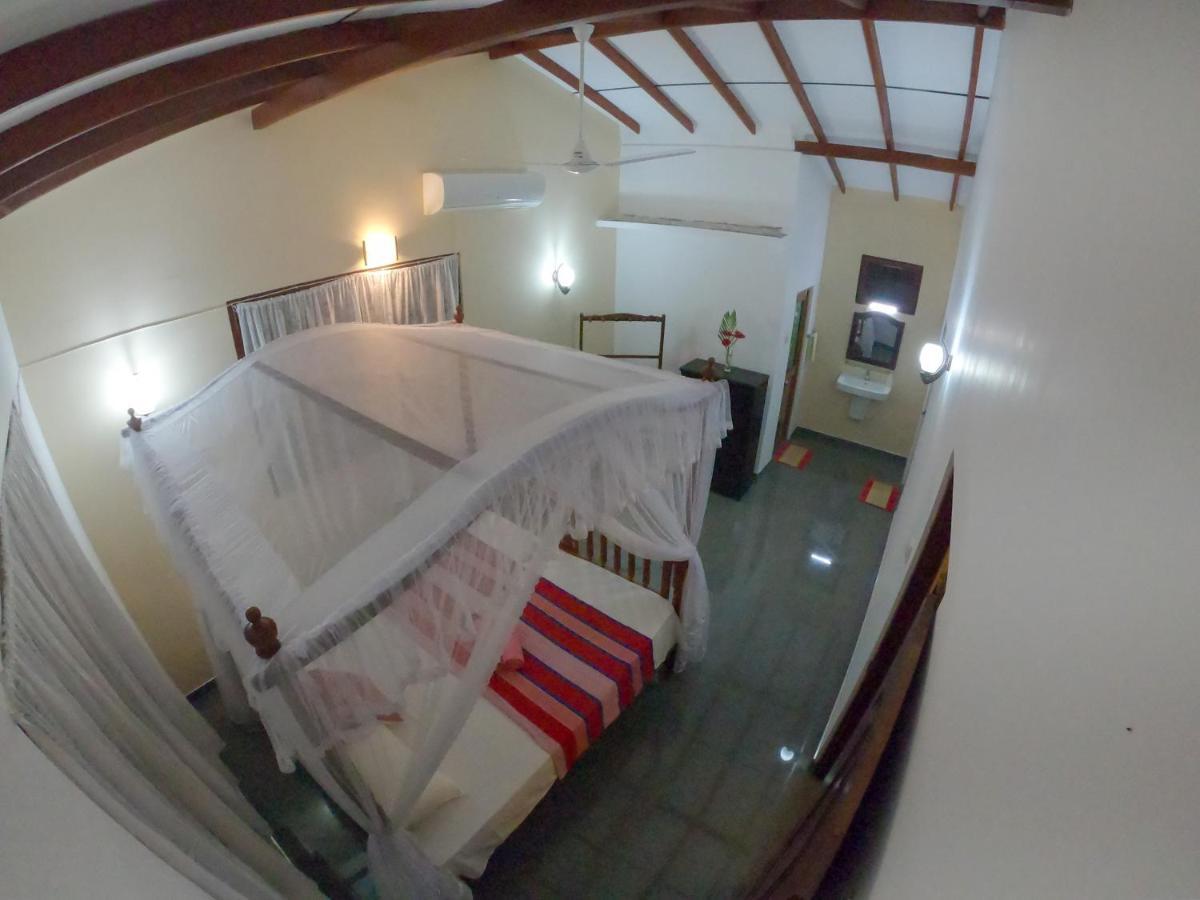 Villa Girilena Hikkaduwa Exteriör bild